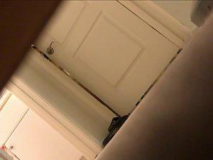 I had to peep and see my sister naked Picture 1