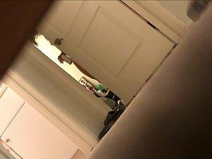 I had to peep and see my sister naked Picture 5