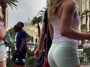 Shorty got such tight shorts that everything is visible Picture 5