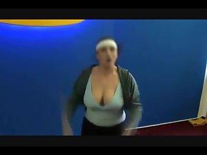 Jiggling boobs on dancing women Picture 8