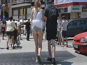 Quick and accidental upskirt in street