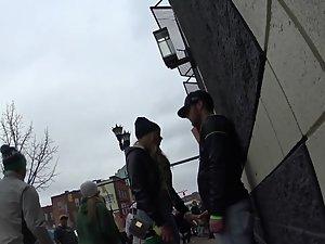 Voyeur caught lovers quarrel on street Picture 1