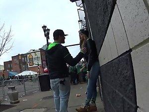 Voyeur caught lovers quarrel on street Picture 2