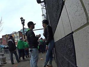 Voyeur caught lovers quarrel on street Picture 3