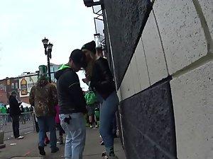 Voyeur caught lovers quarrel on street Picture 4