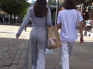 Bubble butt wiggles in a magical way in grey pants Picture 3