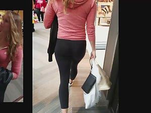 Hot ass and thong of fit muscular girl Picture 2