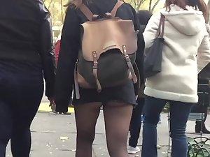 Ass in panyhose visible because of her backpack Picture 3