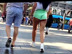 Shorts look like wedgie between tight buttocks Picture 6