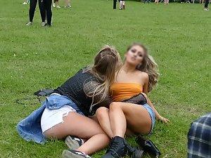 Swollen pussy slips out of white shorts Picture 2