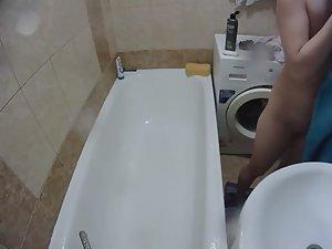 Dude gets a boner while they shower Picture 7