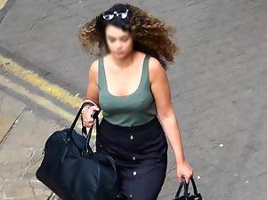 Big tits bounce with every step she makes Picture 7