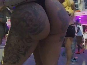 Spying on big tattoos on butt implants Picture 4