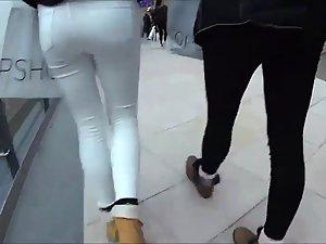 Following a firm butt in white pants Picture 7