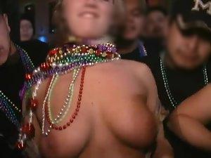 Wild girls showing off Picture 4