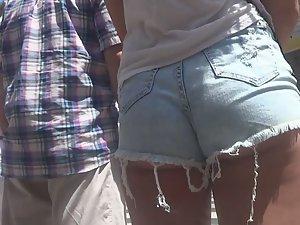 Hot teenage ass in cutoff shorts Picture 7