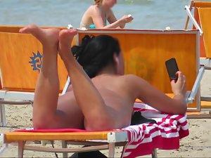 Exciting beach girl caught by voyeur Picture 4