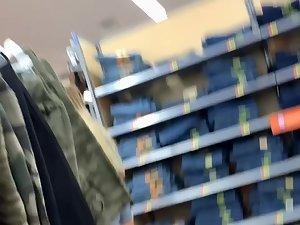 Close look on blonde of a supermodel caliber Picture 2