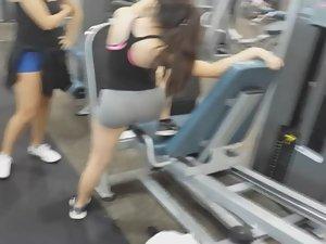 Gym workout of a real voyeur Picture 3