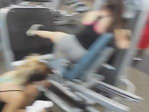 Gym workout of a real voyeur Picture 4