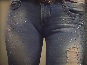 Hot coworker got cameltoe in tight jeans Picture 4