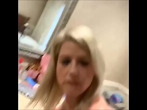 Hot sex selfie video made despite the interruption Picture 7