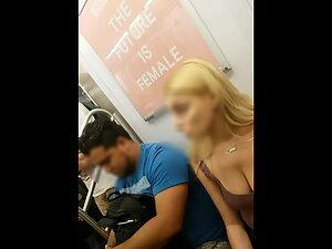 Cute face and big boobs seen while commuting Picture 8