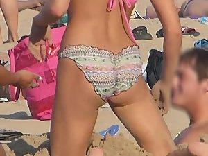 Sexy teens playing in the sand Picture 7