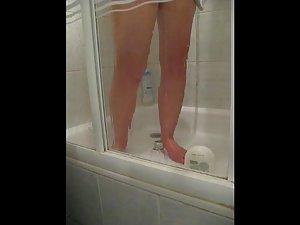 Secretly filming hairy pussy of new girlfriend Picture 1