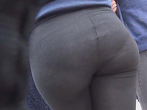 Panty line in see thru tights