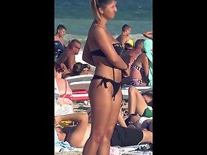 Pussy determined to be visible in a bikini Picture 2