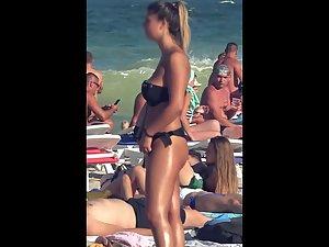 Pussy determined to be visible in a bikini Picture 6