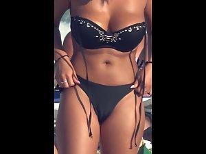 Pussy determined to be visible in a bikini Picture 7