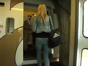 Voyeur followed her around the airport Picture 5
