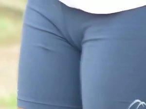 Alluring cameltoe spied in the park Picture 3